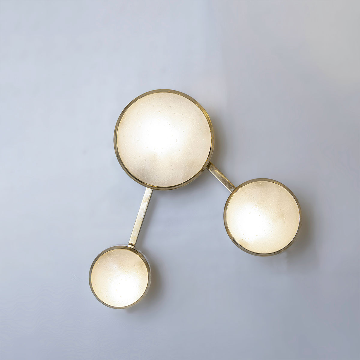 geo wall light by gaspare asaro